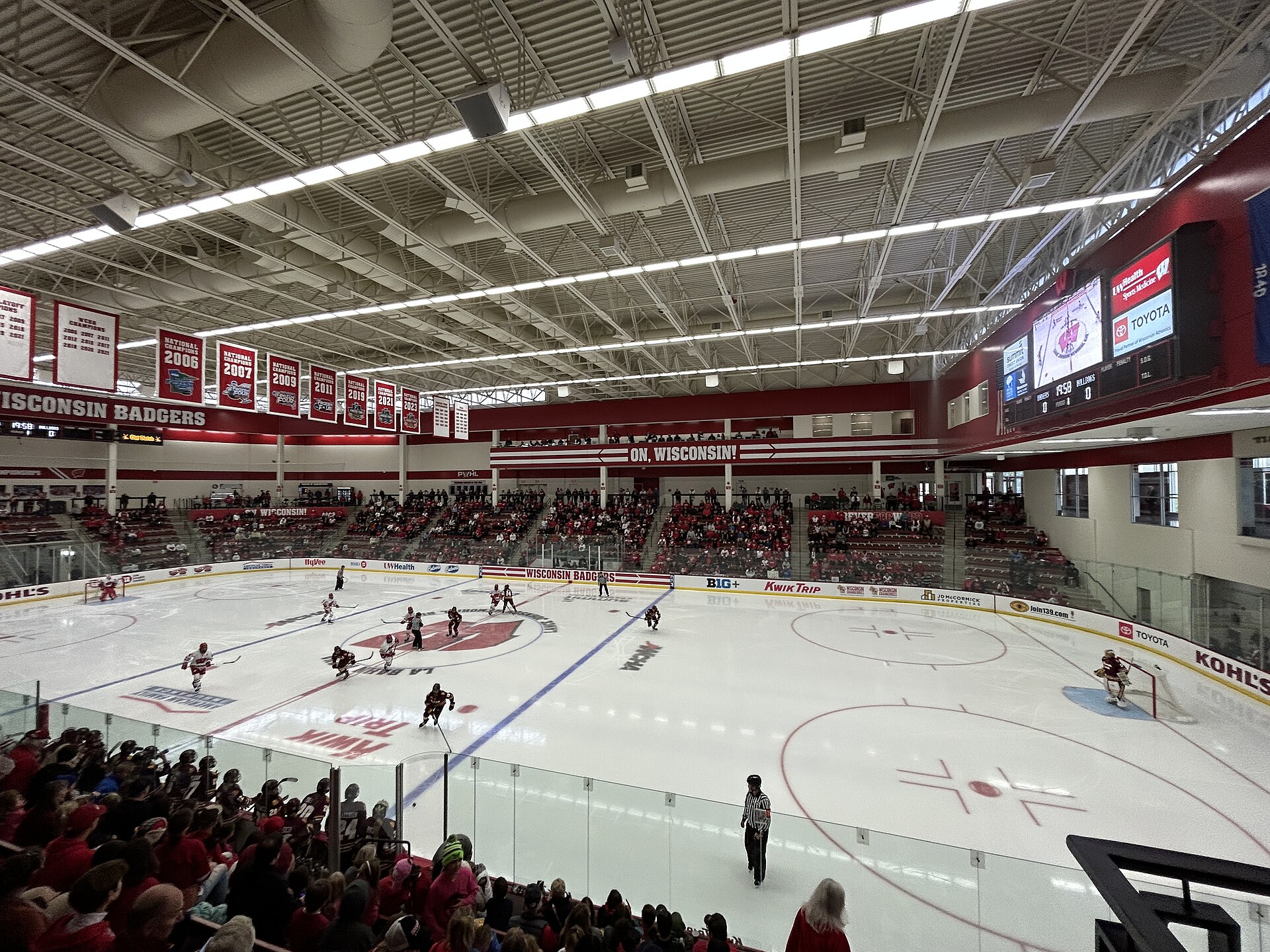 Minnesota Duluth and Wisconsin women's hockey players at LaBahn Arena in October 2024