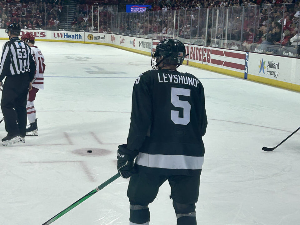 Artyom Levshunov playing for Michigan State in 2024
